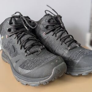 Women's Black Hiking Shoes